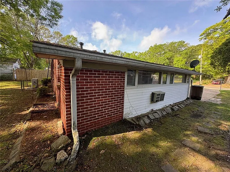 713 Iris Ave — Photo 24