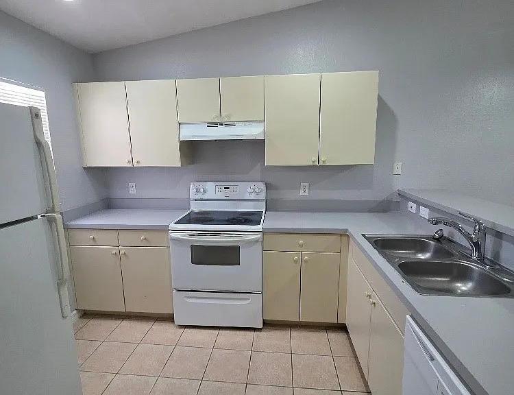 2419 Joe Ave S — Photo 3