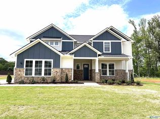 7503 Speckle Belly Blvd, Owens Cross Roads, AL 35763