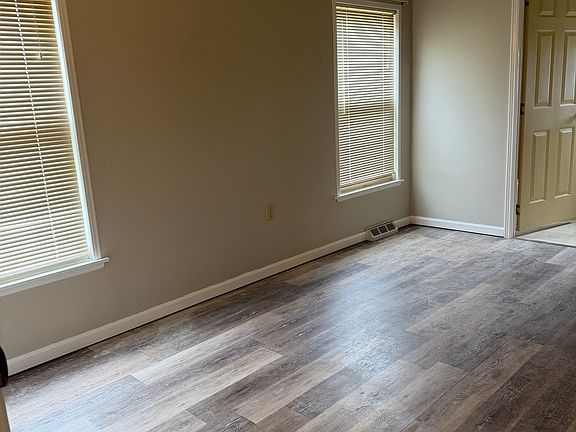 5th image of 60 Pine Ridge Rd #60
