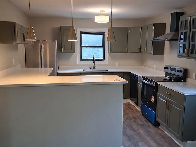 2608 Selma Ave — Photo 5