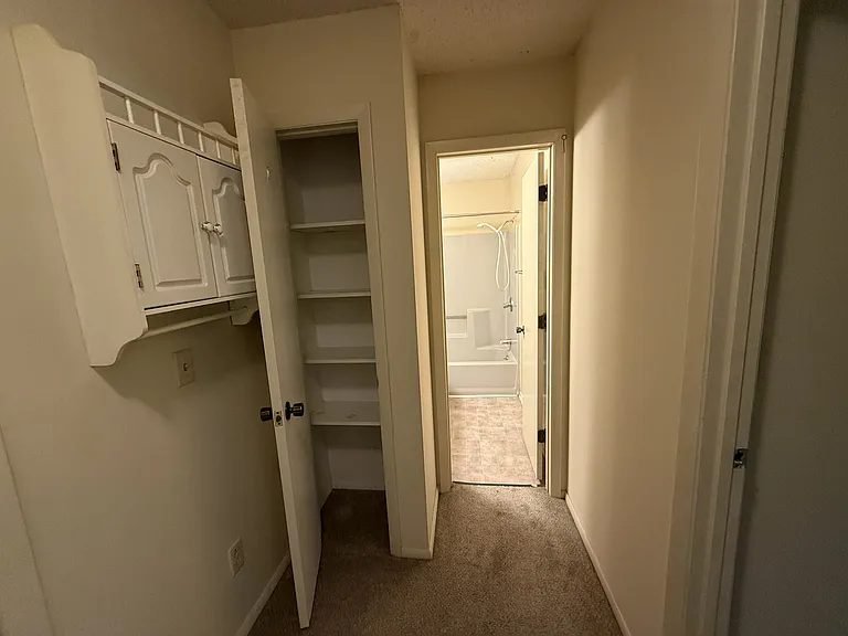 265 Sycamore Dr #20 — Photo 15