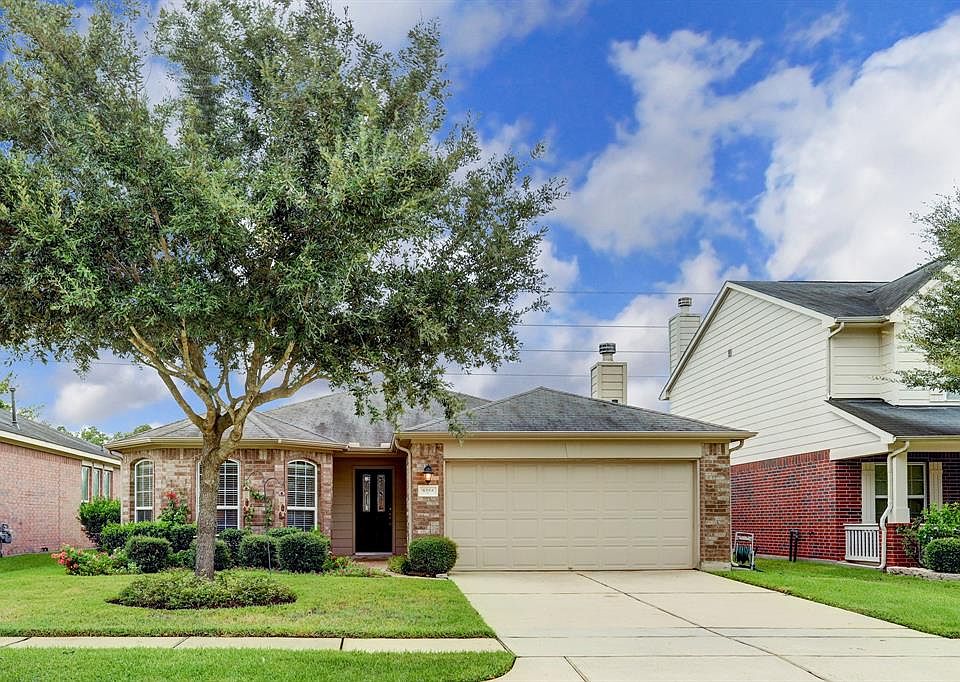 Are you looking for a house with NO BACK NEIGHBORS? Welcome to 6334 Saragosa Crossing, a place you will be proud to call home! Located in the quiet neighborhood of Champions Crossing on premium lot, this home has it all!