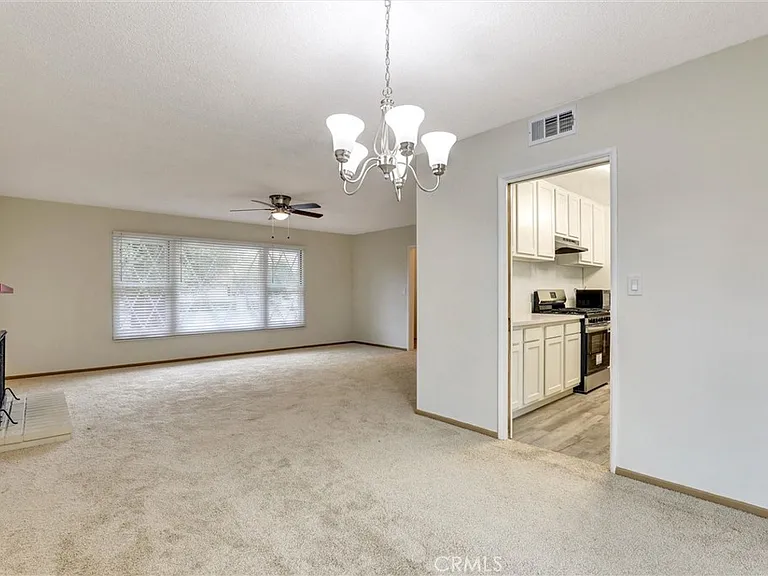 13002 Olympia Way — Photo 10