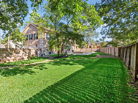4th image of 172 Bent Tree Ln