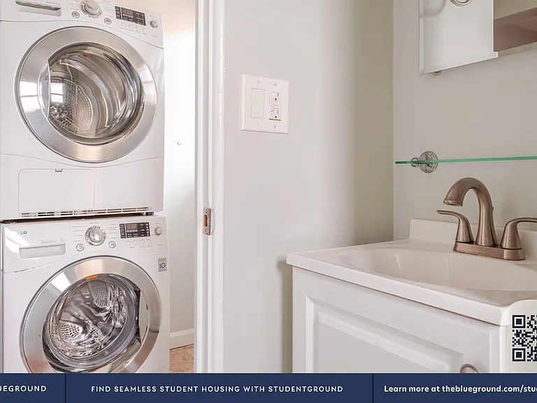 Washer/Dryer in Apartment