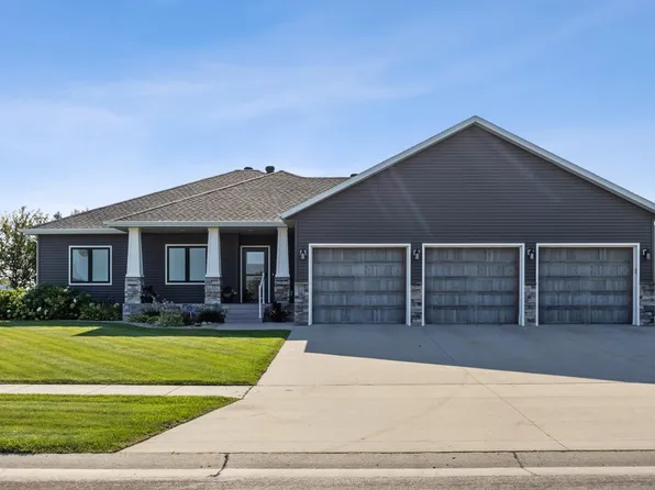 5932 Autumn Dr S, Fargo, ND 58104