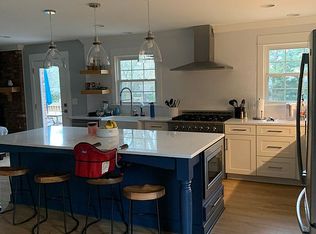 3905 Brewster Dr, Raleigh, NC 27606