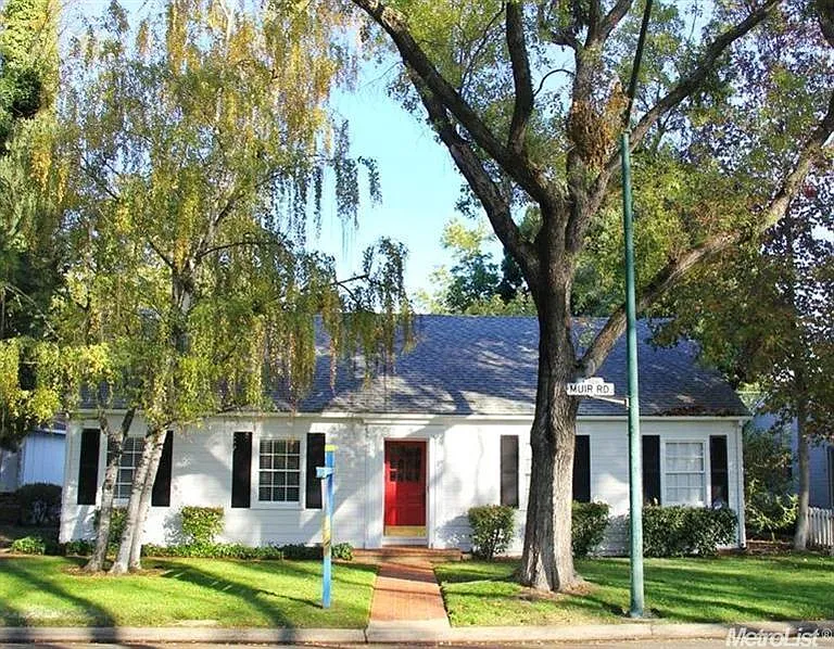 700 Muir Rd photo 1
