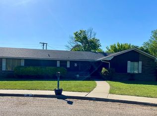 10 Glover Pl, Spearman, TX 79081