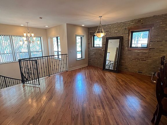 2nd image of 2649 N Washtenaw Ave APT 1