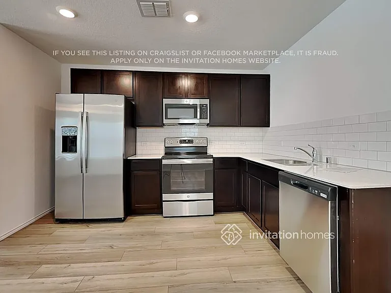 324 Branch Village Way — Photo 7