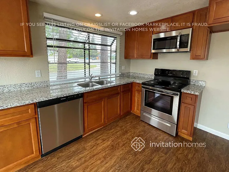 375 Notre Dame Dr — Photo 10