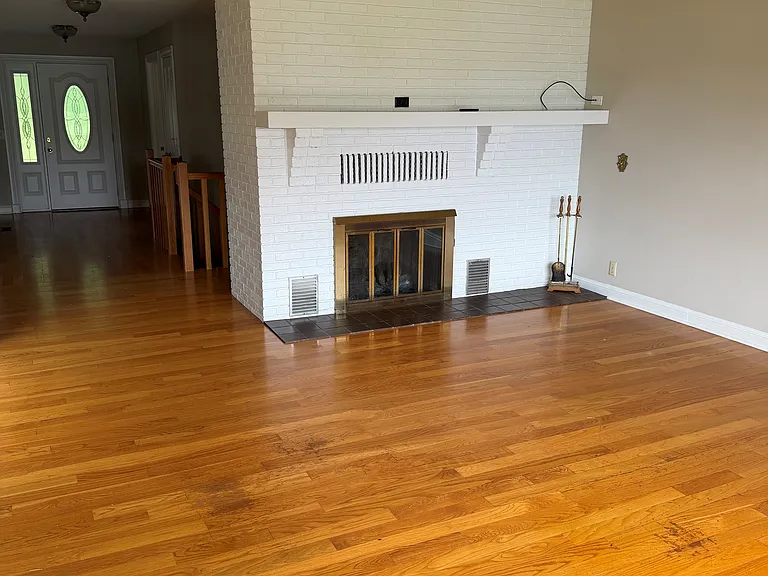 385 Steadman Rd — Photo 4