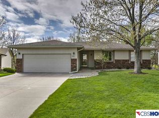 16811 Pine St, Omaha, NE 68130