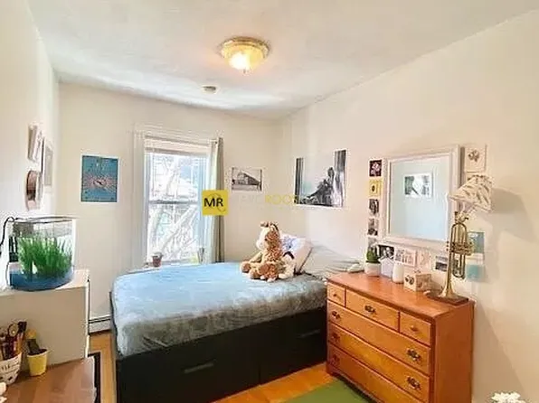 5 Warwick St #1, Boston, MA 02120