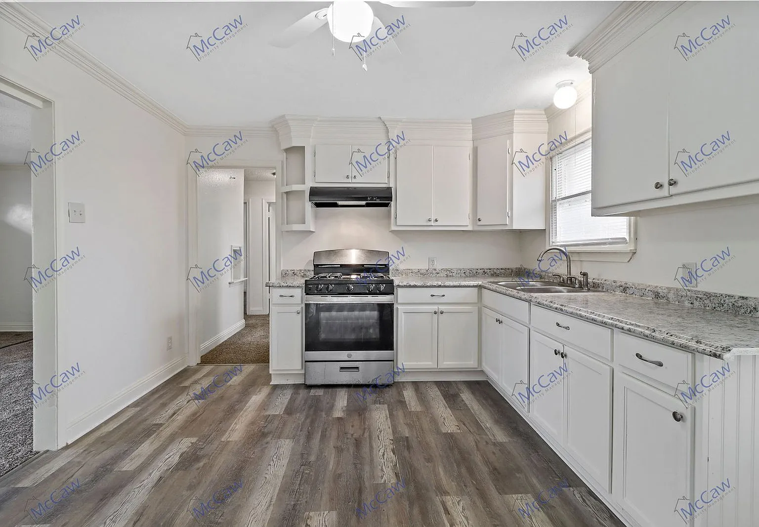 3 bed, 1.0 bath, 1188 sqft, $1,750 — Photo 4