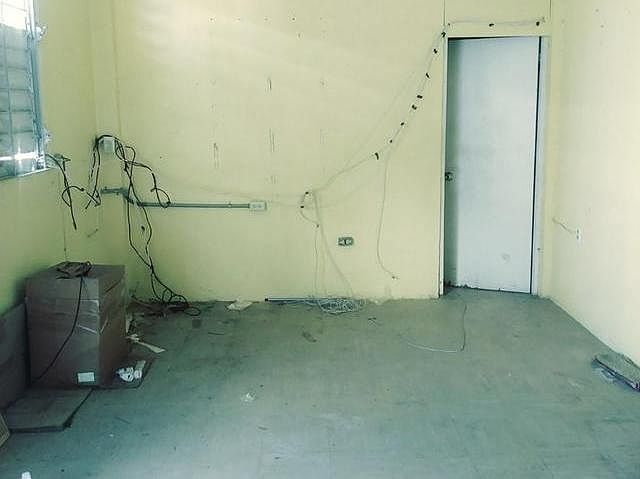 2nd image of 370 Calle Del Valle