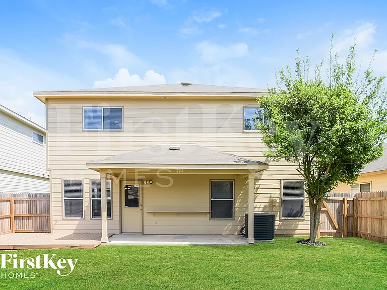 8503 Silver Willow — Photo 16