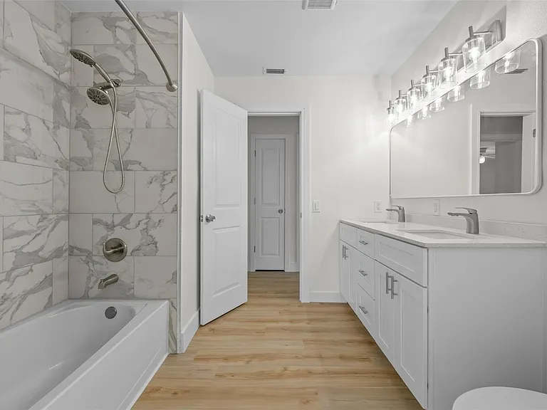 5700 Bayou Grande Blvd NE — Photo 5