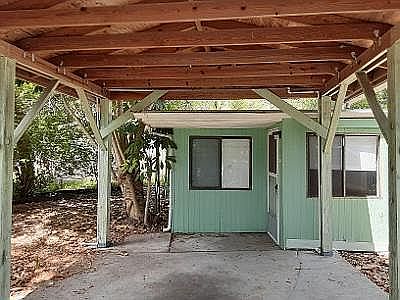 CARPORT