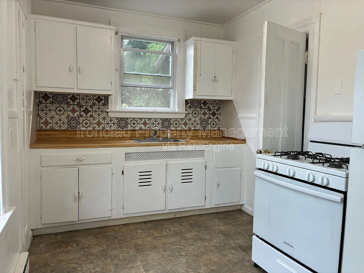 1 bed, 1.0 bath, $1,132 — Photo 1