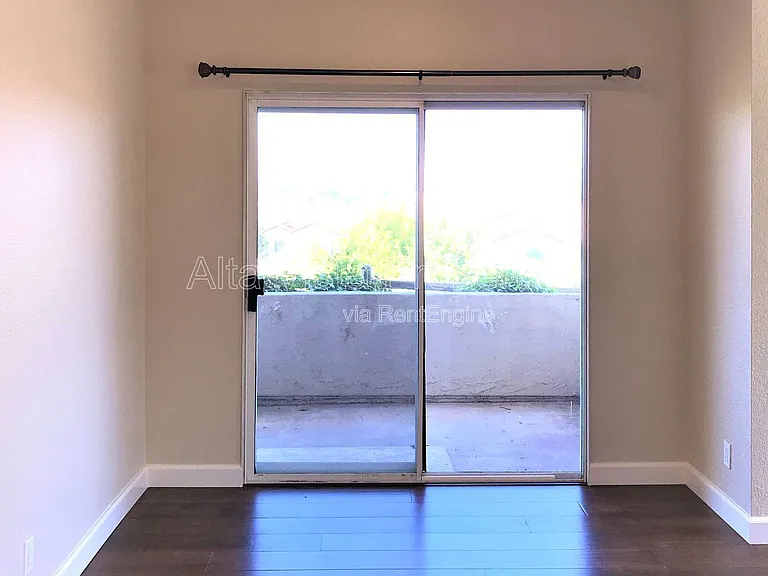 1510 Calle Devanar — Photo 4