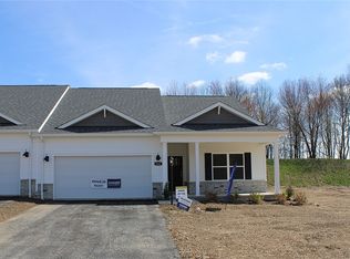 362 Gleneagles Dr, Butler, PA 16001