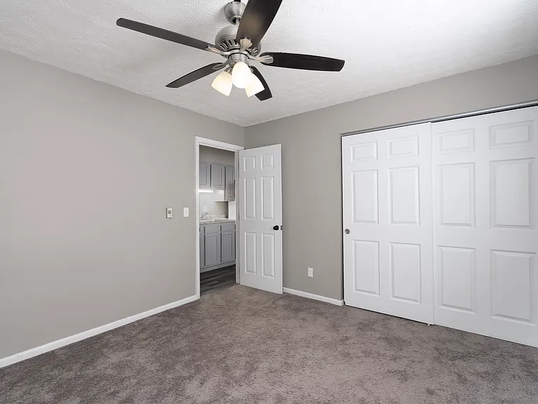 4600 Winston Ave #11 — Photo 6