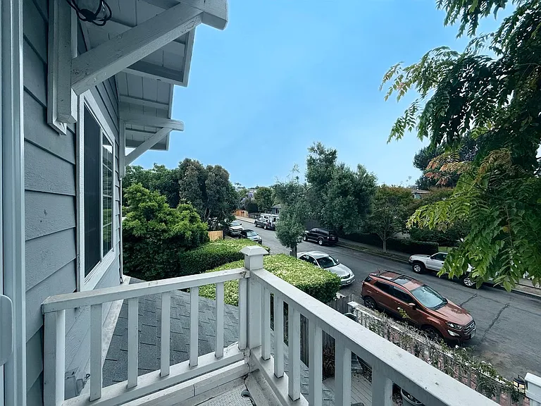 4640 Muir Ave — Photo 3