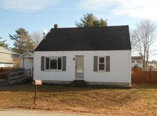 4 Janet St, Rochester, NH 03867