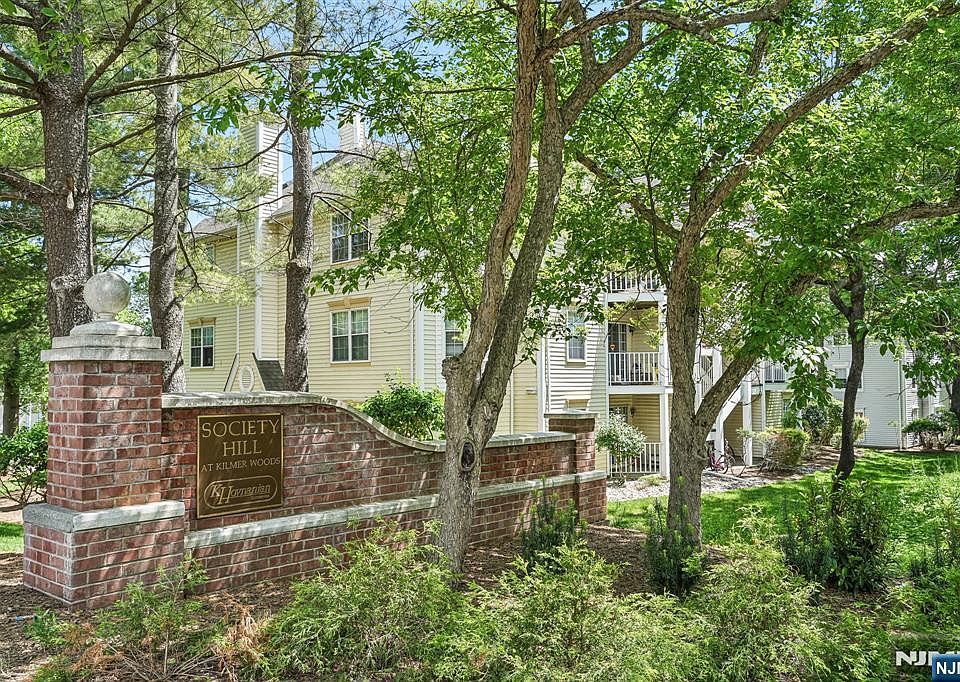 1st image of 518 Holly Ct