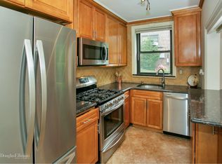 35 Rockledge Rd APT 1A, Hartsdale, NY 10530