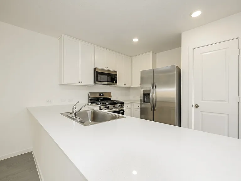 13495 Bay Springs Dr — Photo 7