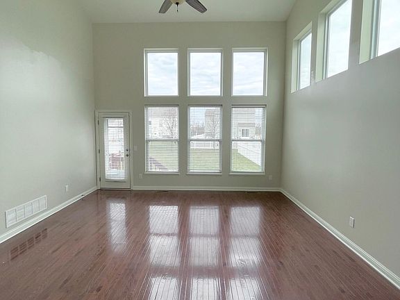 3rd image of 6356 Casado Dr