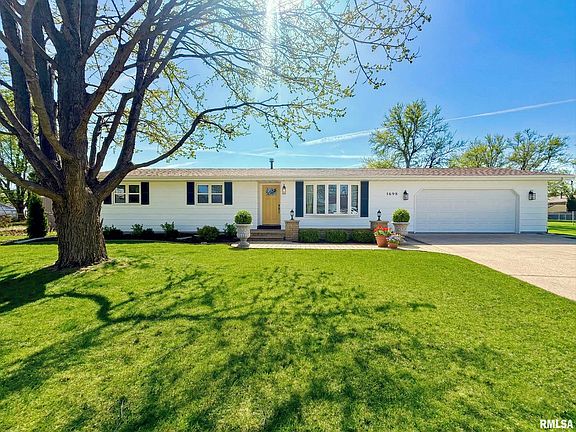 3rd image of 1698 Tradewinds Ave