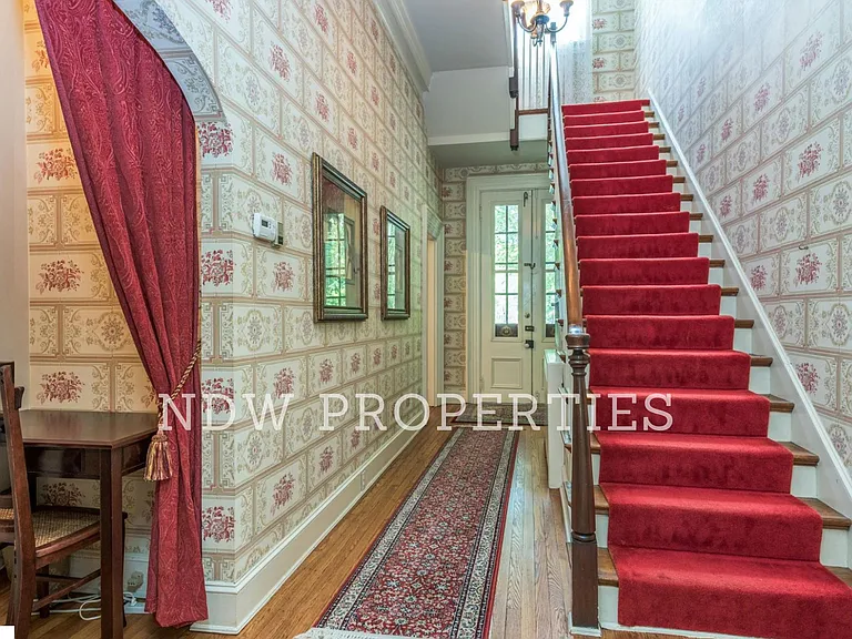 600 Nash St NE — Photo 7