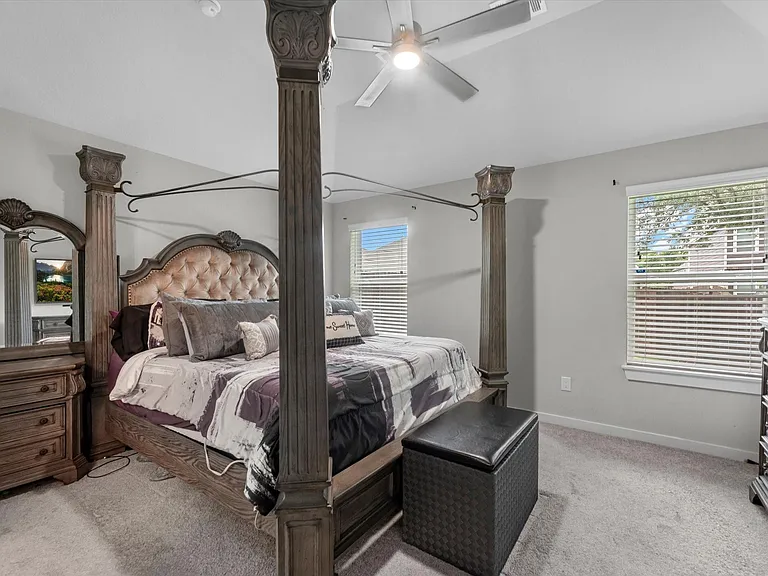 11702 Glossy Oak Ln — Photo 10