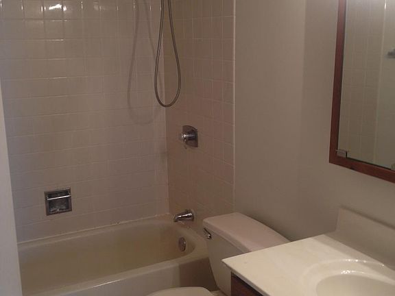 2nd image of 2605 S Indiana Ave Unit 2403