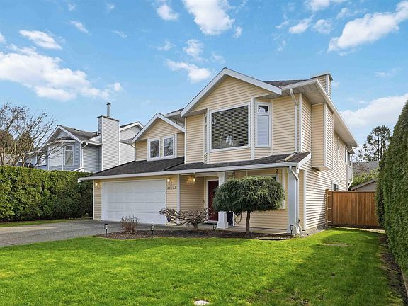 2nd image of 20402 Walnut Cres