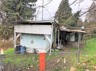 1335 4th Ave #1/2, Gold Hill, OR 97525