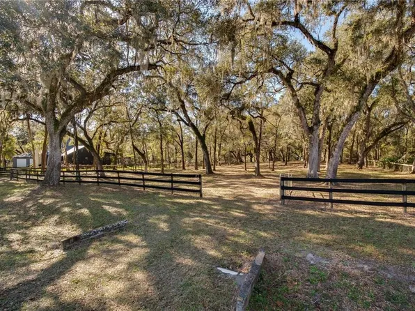 63 Lake Wood Cir #31, Ocala, FL 34482