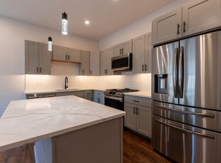 240 Cabot St #203, Beverly, MA 01915