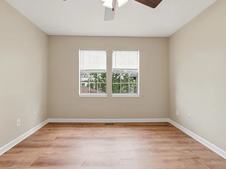 515 Chesterfield Ave #F — Photo 16