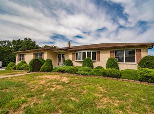 1 Ginesi Dr, Clark, NJ 07066