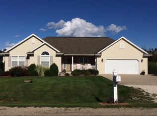 15046 N Holden Ave, Effingham, IL 62401