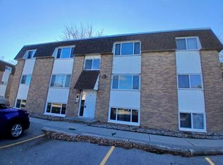 462 Henrietta Street, Gananoque, ON K7G 1X7