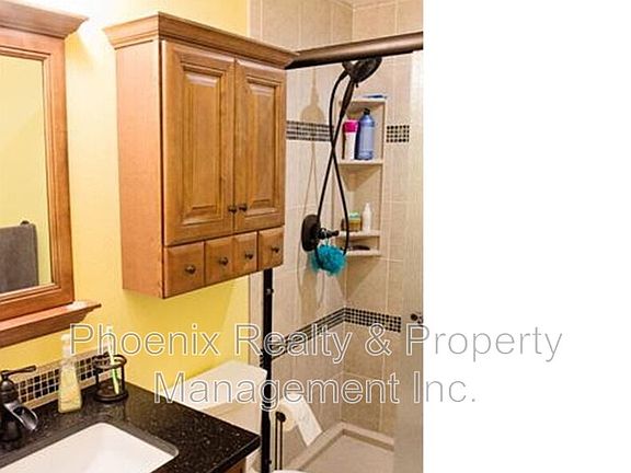 4th image of 12637 Meade St