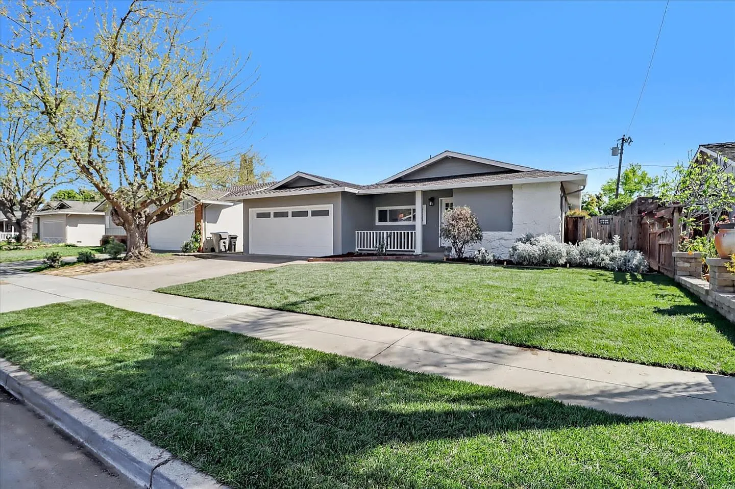 1022 Rawlings Dr photo 1