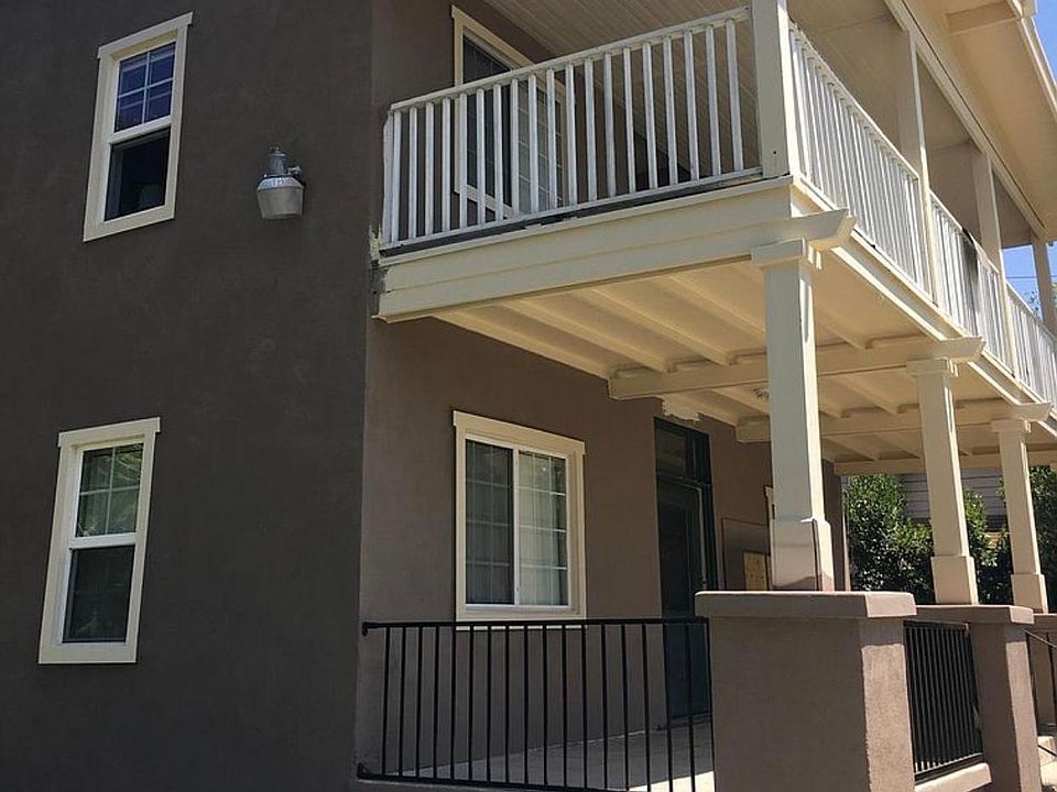 1st image of 402 S Canyon Blvd APT 4
